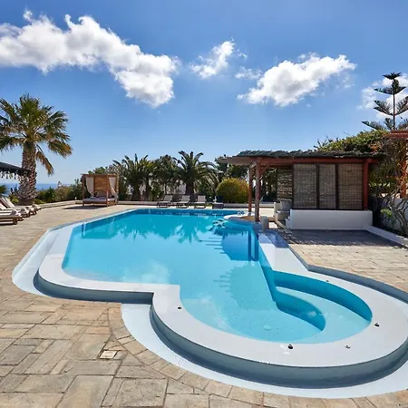 Aquaria Villa *