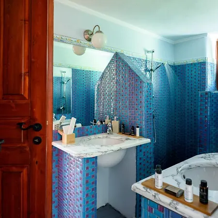 Aquaria Villa Karterados (Santorini)