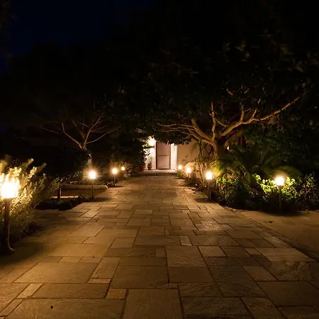 Aquaria Villa *