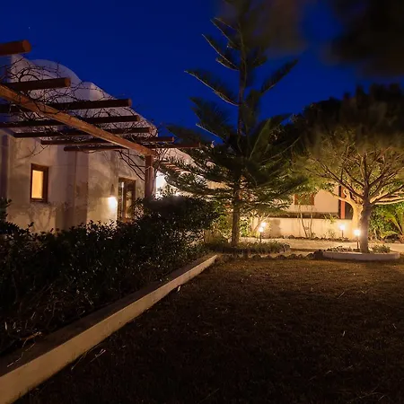 Aquaria Villa Karterados (Santorini)