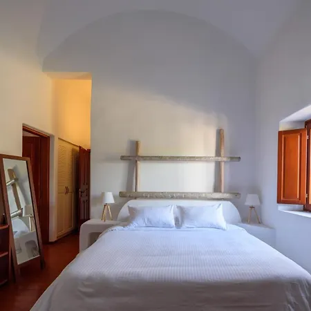 Villa Aquaria Karterados (Santorini)