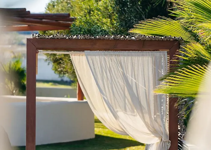 Aquaria Villa Karterádosz