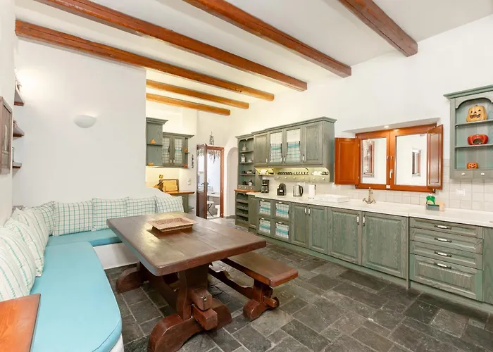 Aquaria Karterádosz