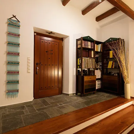 Aquaria Karterados (Santorini)