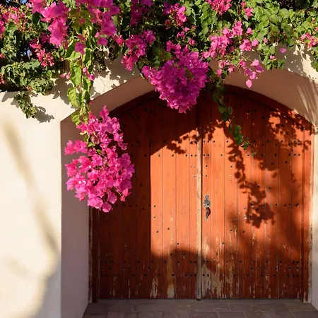 Aquaria Villa Karterados (Santorini)