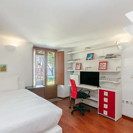 Aquaria Karterados (Santorini)