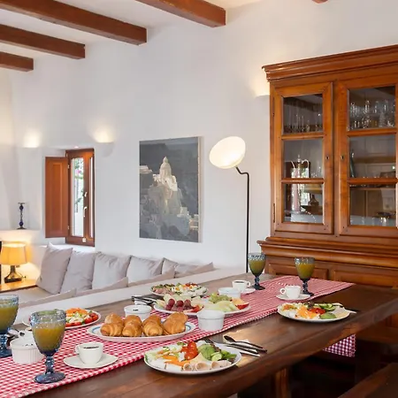 Aquaria Villa